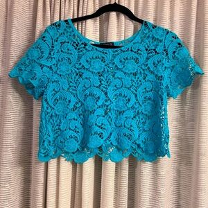 Venus Short Sleeve Lace Crop Top